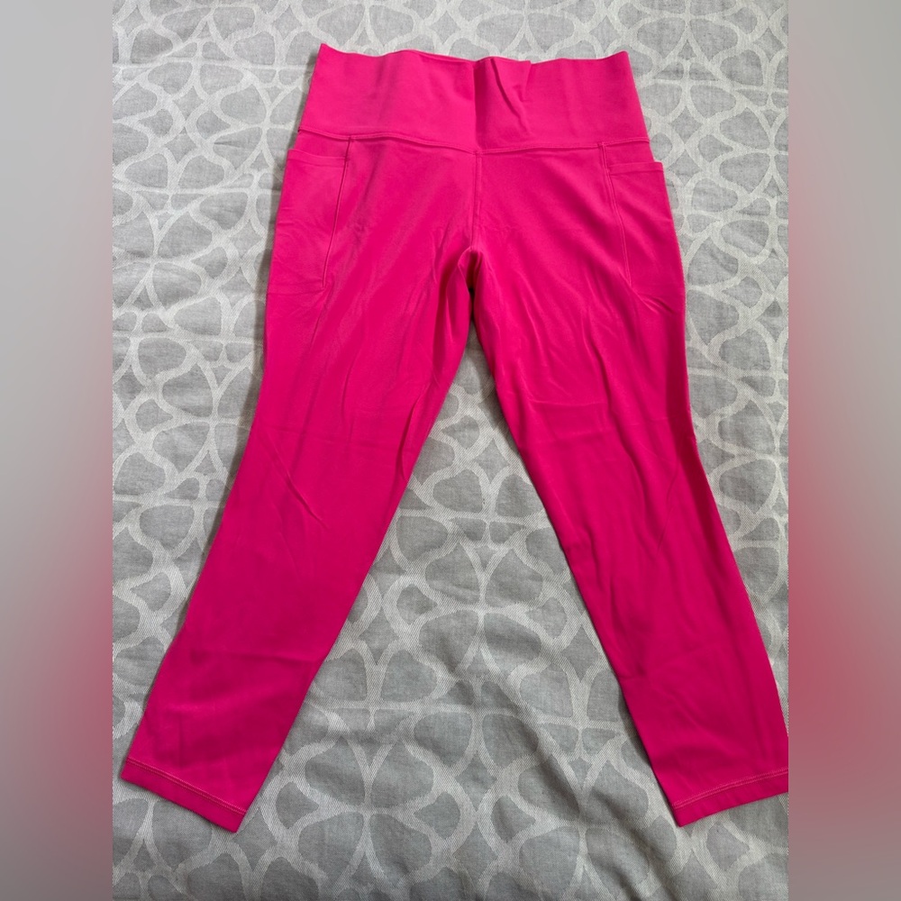 Athleta Salutation Stash 7/8 in pink